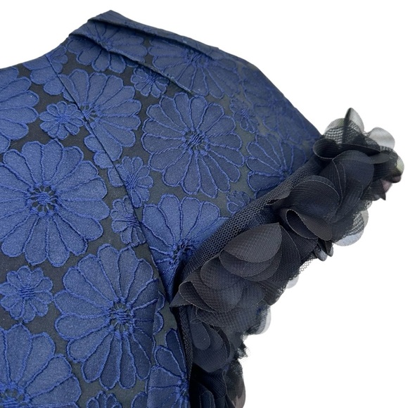 NEW SARA CAMPBELL Daisy Jaquard Dress with Petal Trimmed Cap Sleeves Size 4 - Picture 6 of 8